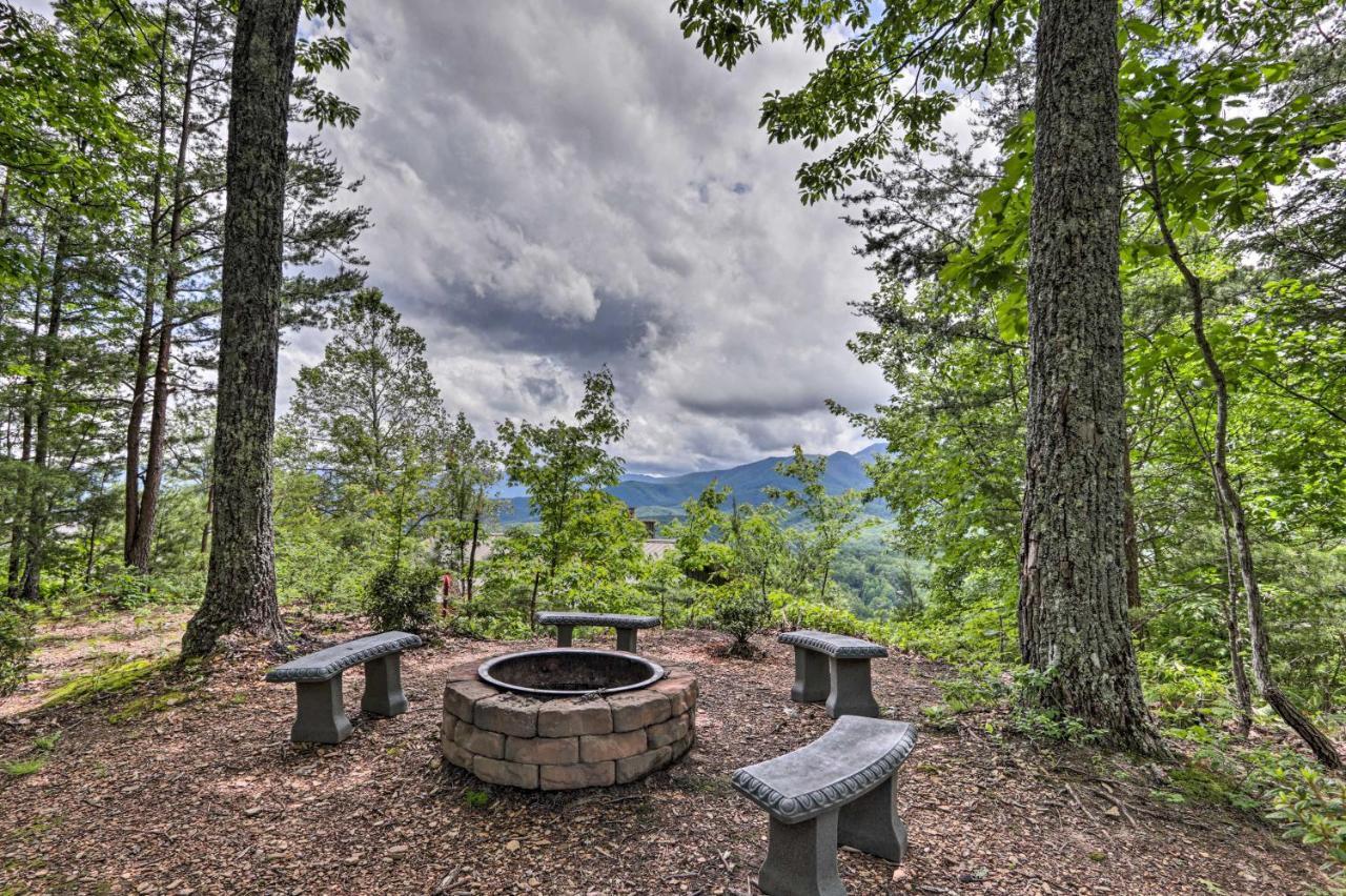 Gatlinburg Escape With Hot Tub, Deck And Mtn View 빌라 외부 사진